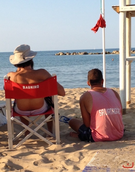 ASPETTANDO IL MARE GROSSO